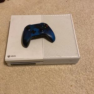 xbox one with power cord and controller